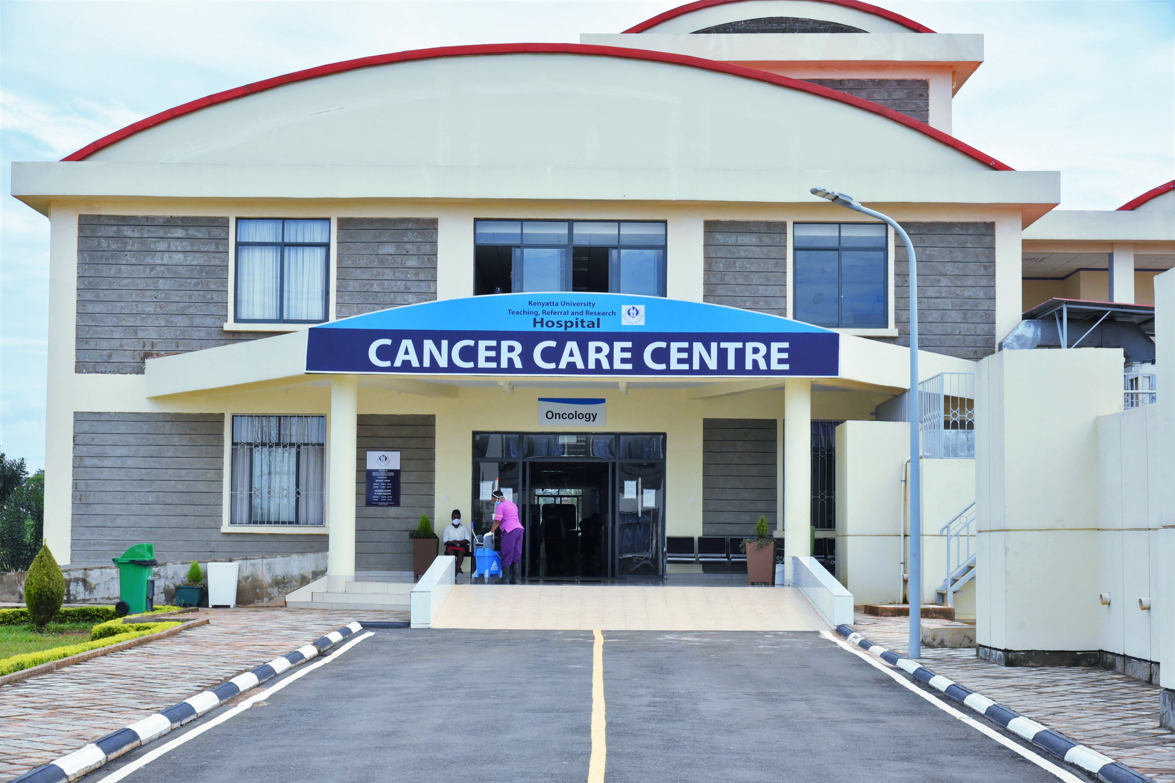 Health Ministry, Roche Pharmaceuticals Partner to Cut Cancer Treatment Costs Under SHA